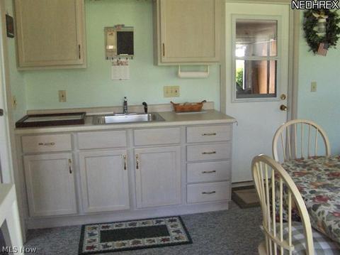 194 Burns Rd, Elyria, OH 44035 photo 4