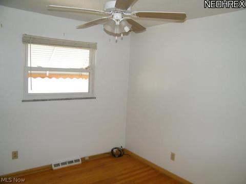 5465 E 141, Maple Heights, OH 44137 photo 8