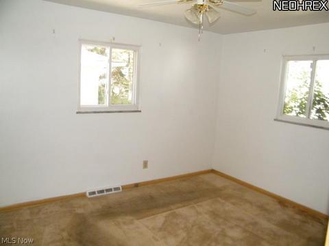 5465 E 141, Maple Heights, OH 44137 photo 10