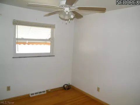 5465 E 141, Maple Heights, OH 44137 photo 8