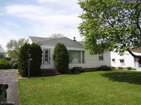 5342 Harmony Ln, Willoughby, OH 44094 photo 1