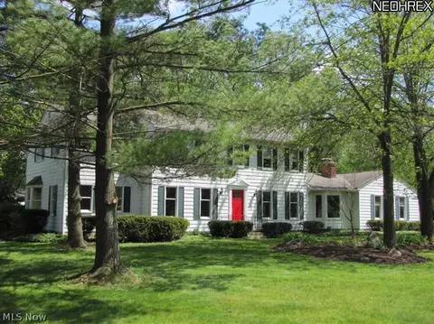 7577 Wake Robin Dr, Hudson, OH 44236 photo 1