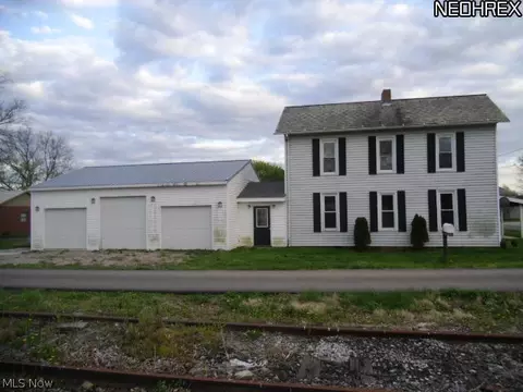 968 2nd St, Dresden, OH 43821 photo 1