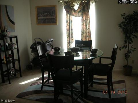40 Ledgeview Ct, Maple Heights, OH 44137 photo 5
