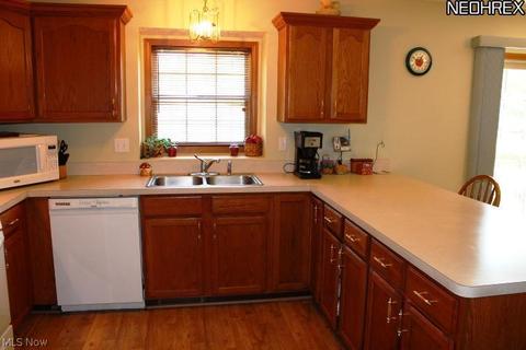 6535 Murray Ridge Rd, Elyria, OH 44035 photo 11