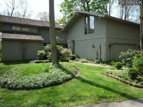 462 Deer Path, Aurora, OH 44202 photo 1