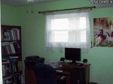 105 Naples Dr, Elyria, OH 44035 photo 18