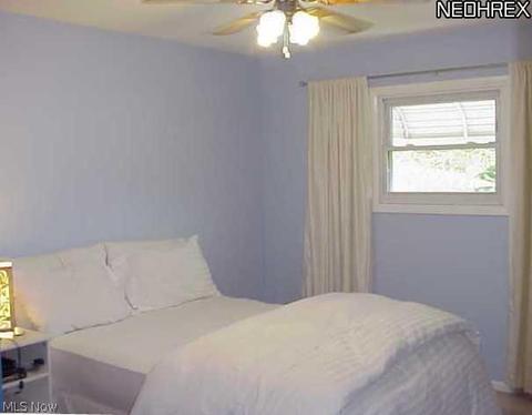 105 Naples Dr, Elyria, OH 44035 photo 15