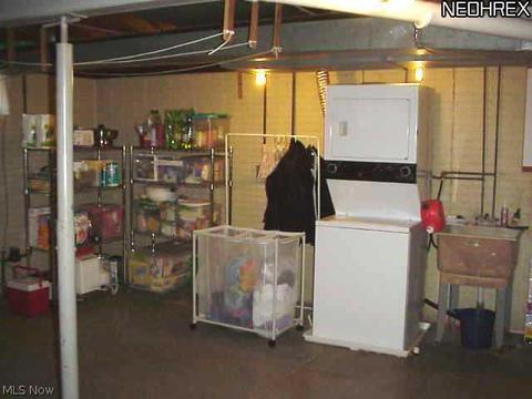 105 Naples Dr, Elyria, OH 44035 photo 20