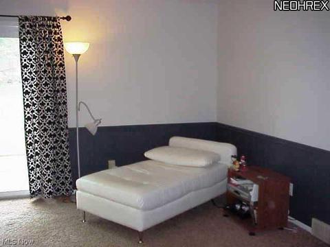 105 Naples Dr, Elyria, OH 44035 photo 13