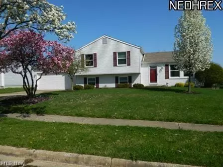 5381 Celeste View Dr, Stow, OH 44224 photo 1