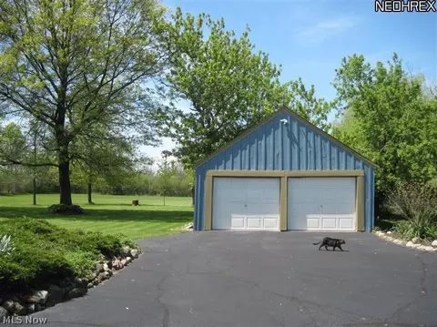 8688 Oberlin Rd, Elyria, OH 44035 photo 2