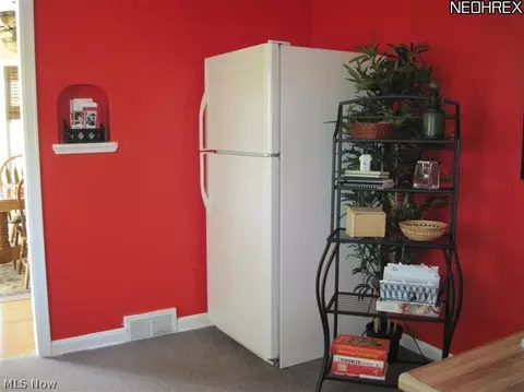 8688 Oberlin Rd, Elyria, OH 44035 photo 9