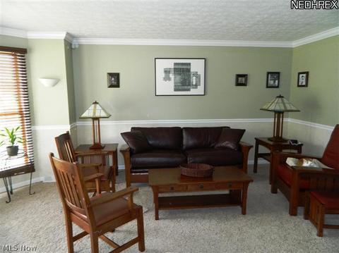 1184 Bryce Ave, Aurora, OH 44202 photo 3