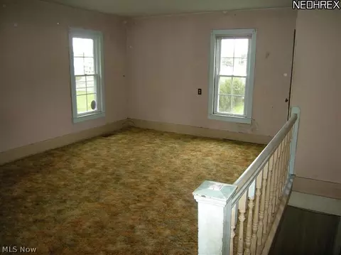 606 Johnson Ave, Dennison, OH 44621 photo 6
