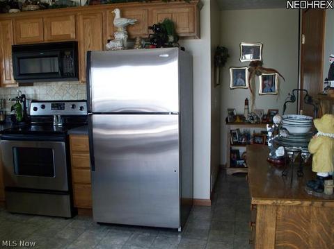 19 Dayton Ave, Huron, OH 44839 photo 16