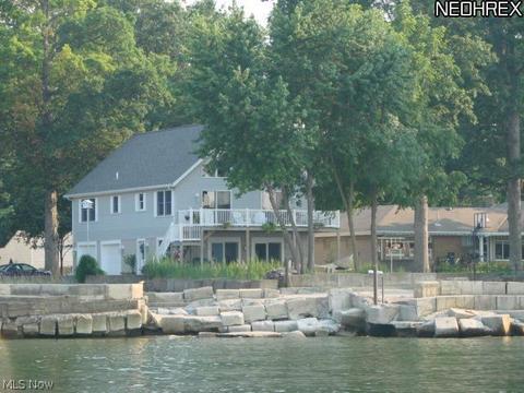 19 Dayton Ave, Huron, OH 44839 photo 2