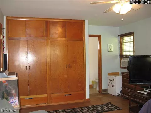 24 Baker St, Berea, OH 44017 photo 6