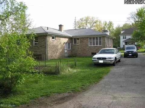 24 Baker St, Berea, OH 44017 photo 17