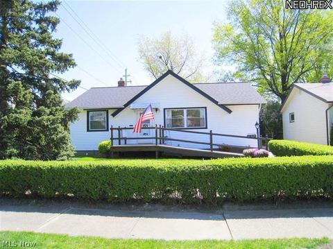 31820 Daniel Dr, Willowick, OH 44095 photo 1