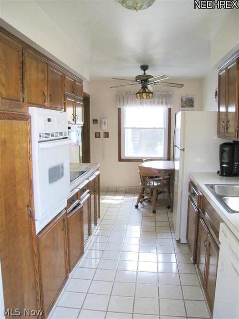 31820 Daniel Dr, Willowick, OH 44095 photo 7