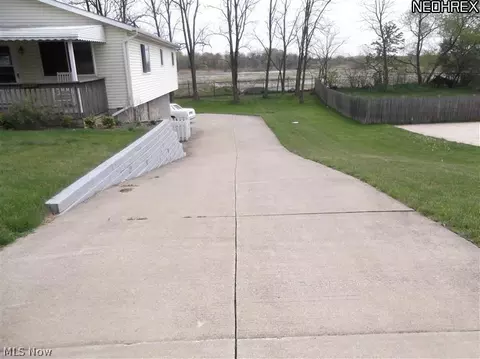 604 Koerber Ave, Akron, OH 44314 photo 14