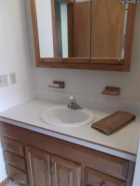 604 Koerber Ave, Akron, OH 44314 photo 6