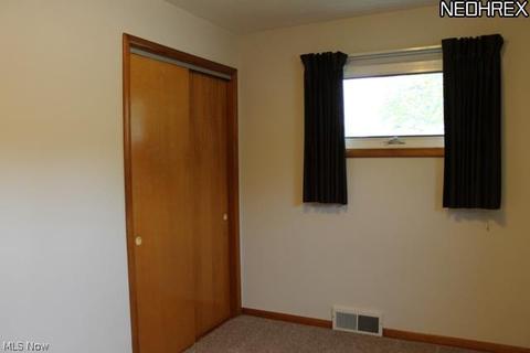 401 Beebe Ave, Elyria, OH 44035 photo 8