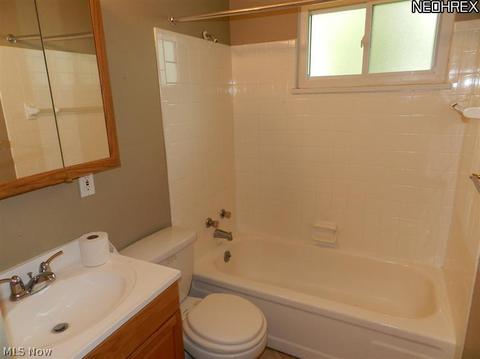 700 Harvard Ave, Elyria, OH 44035 photo 11
