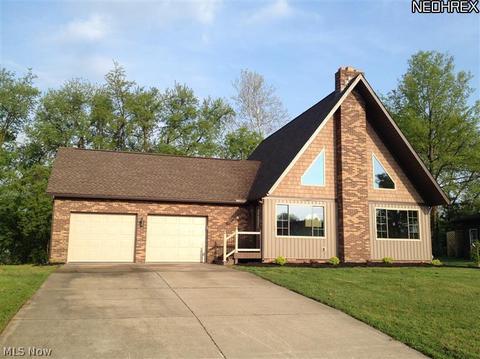 148 Karns Dr, Dover, OH 44622 photo 1