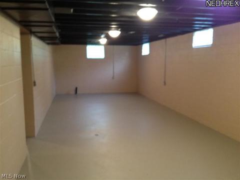 148 Karns Dr, Dover, OH 44622 photo 18