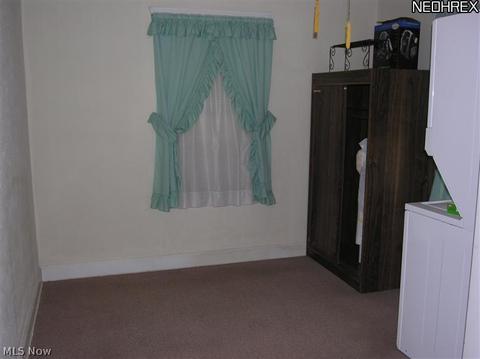 418 Adams St, Elyria, OH 44035 photo 5