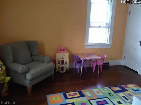319 W 12th St, Dover, OH 44622 photo 7