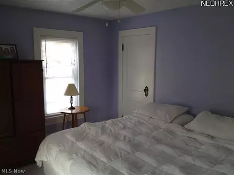 319 W 12th St, Dover, OH 44622 photo 9