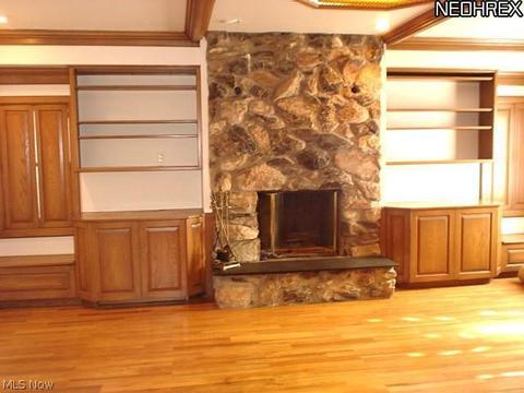 22967 Ivan Ave, Euclid, OH 44123 photo 5