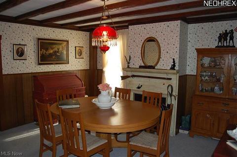 146 Chestnut St, Struthers, OH 44471 photo 2
