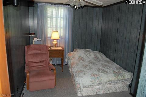 146 Chestnut St, Struthers, OH 44471 photo 7