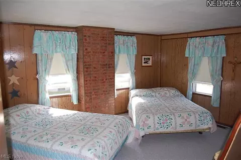 146 Chestnut St, Struthers, OH 44471 photo 5