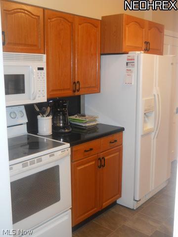 3806 Edgewater Dr, Ashtabula, OH 44004 photo 3