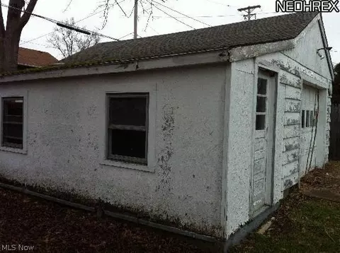 1935 E 45th St, Ashtabula, OH 44004 photo 10