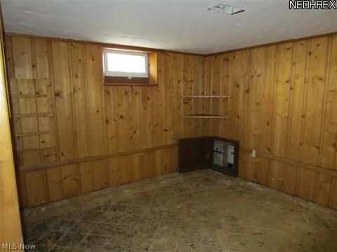 2334 E 34th St, Lorain, OH 44055 photo 4