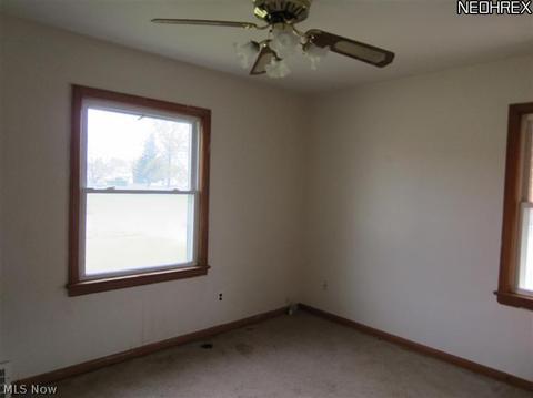 2334 E 34th St, Lorain, OH 44055 photo 5