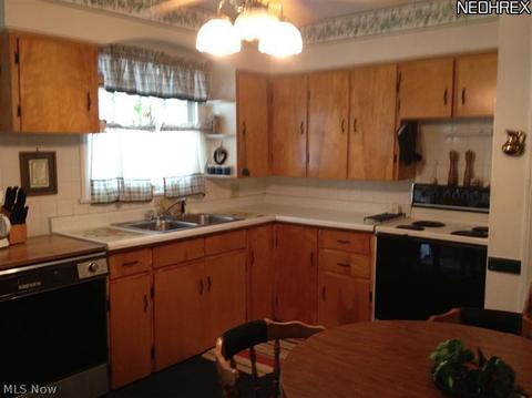 245 Forest Park Dr, Boardman, OH 44512 photo 7