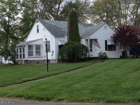 245 Forest Park Dr, Boardman, OH 44512 photo 2