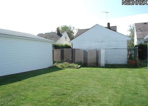 30334 Powell Rd, Willowick, OH 44095 photo 16