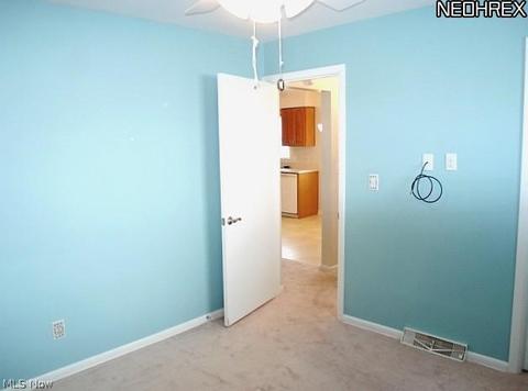 30334 Powell Rd, Willowick, OH 44095 photo 9