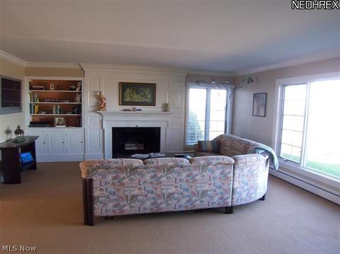 4105 Edgewater Dr, Saybrook, OH 44004 photo 4