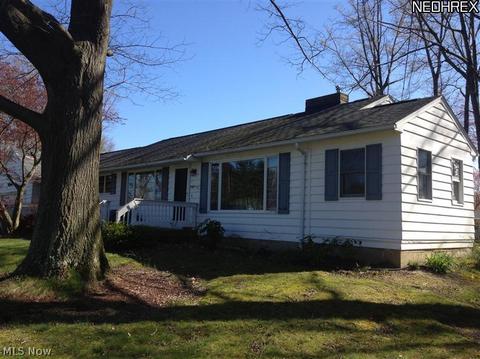 6236 Old Woods Rd, Ashtabula, OH 44004 photo 3