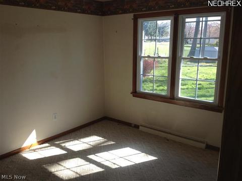 6236 Old Woods Rd, Ashtabula, OH 44004 photo 9