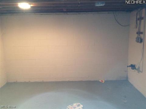 6236 Old Woods Rd, Ashtabula, OH 44004 photo 12